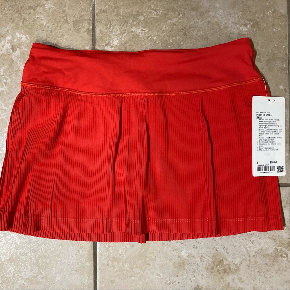 Lululemon Hot Heat Pleat to Street Skirt